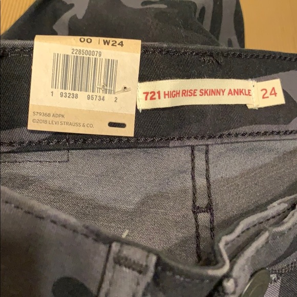 NWT! Levi’s 721 Sculpt High-Rise Skinny Ankle Jean - Picture 6 of 8